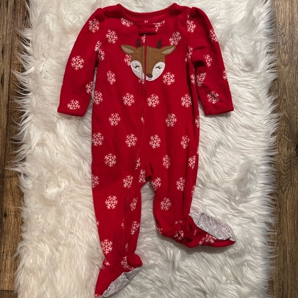 Carter’s Baby Girl Reindeer Fleece Footed Pajamas size 18 months - Picture 1 of 4